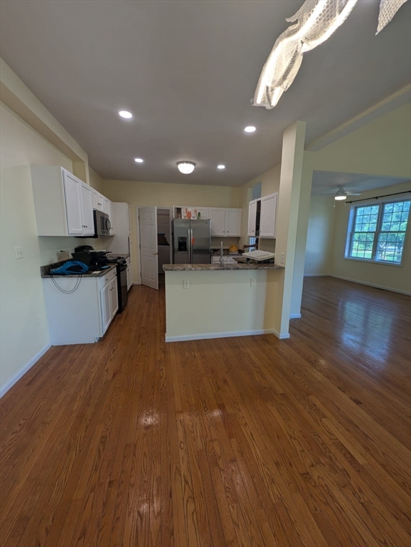 5 Eagle Dr, Shrewsbury