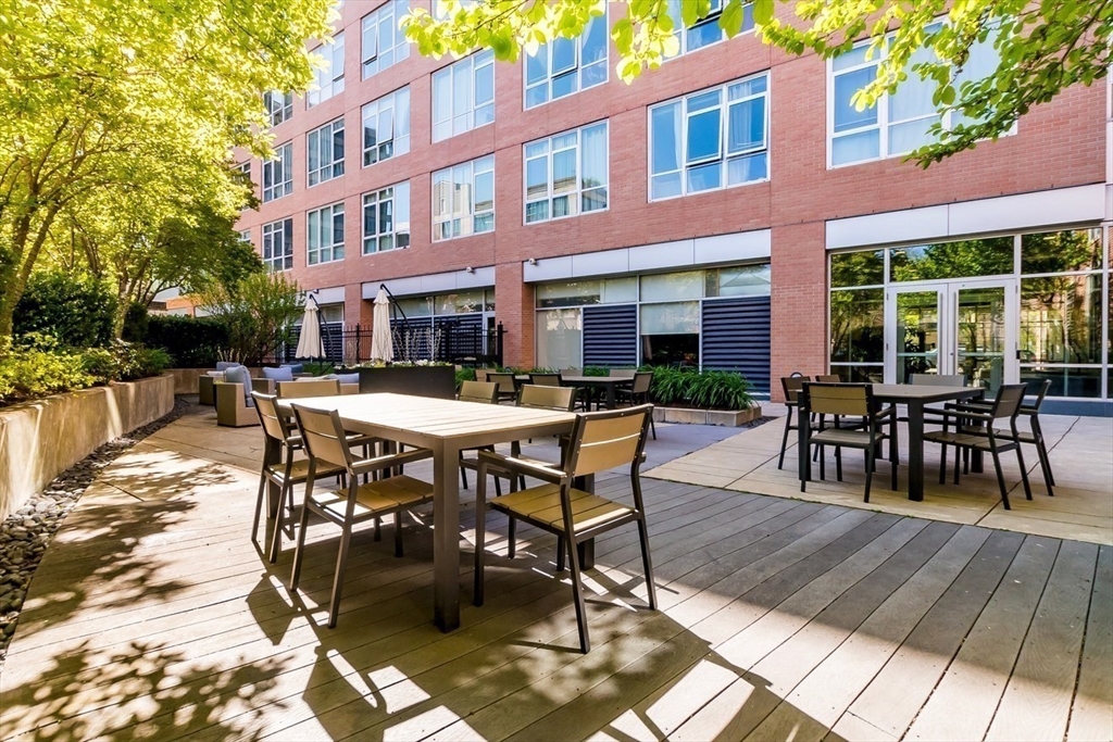 700 Harrison Ave, South End