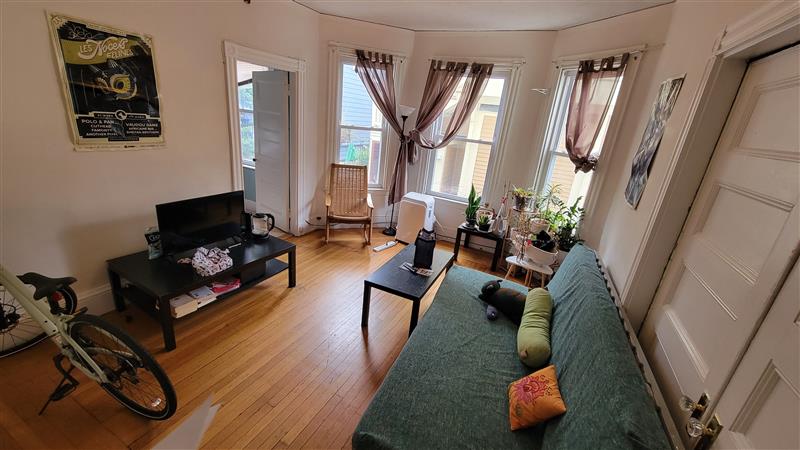 11 Saint Paul St, Mid-Cambridge