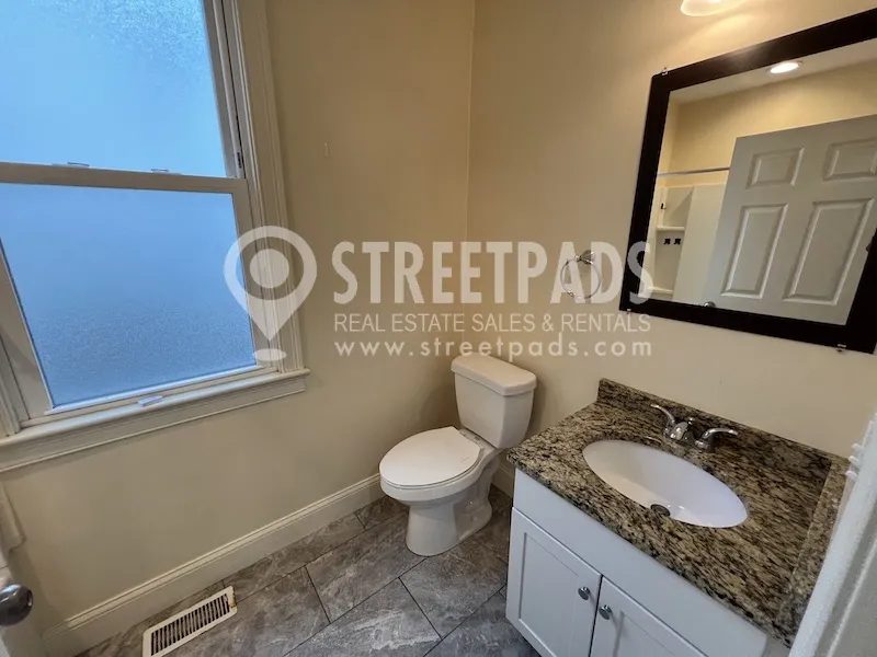 35 Pratt St, Allston