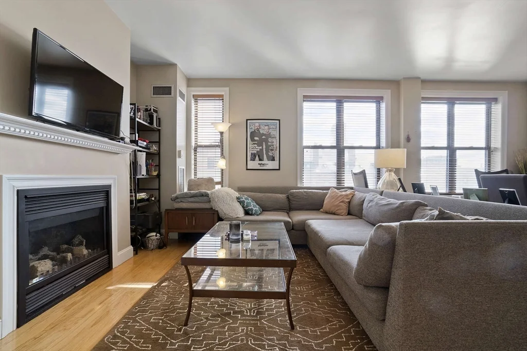 1723 Washington St, South End