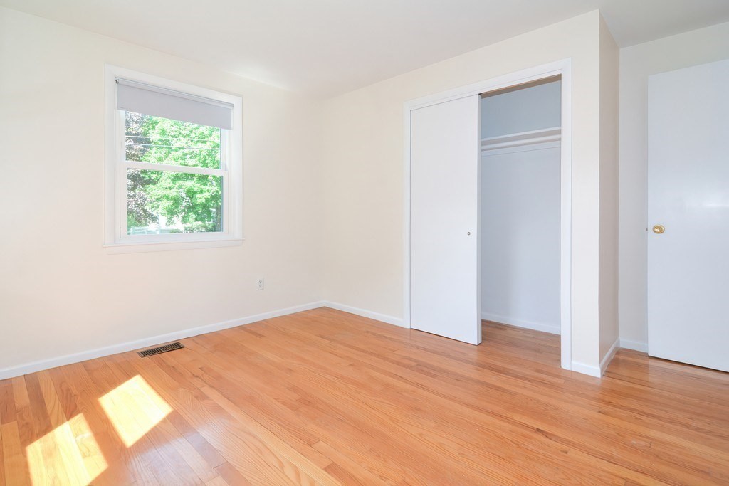 33 Robin Rd, Westborough