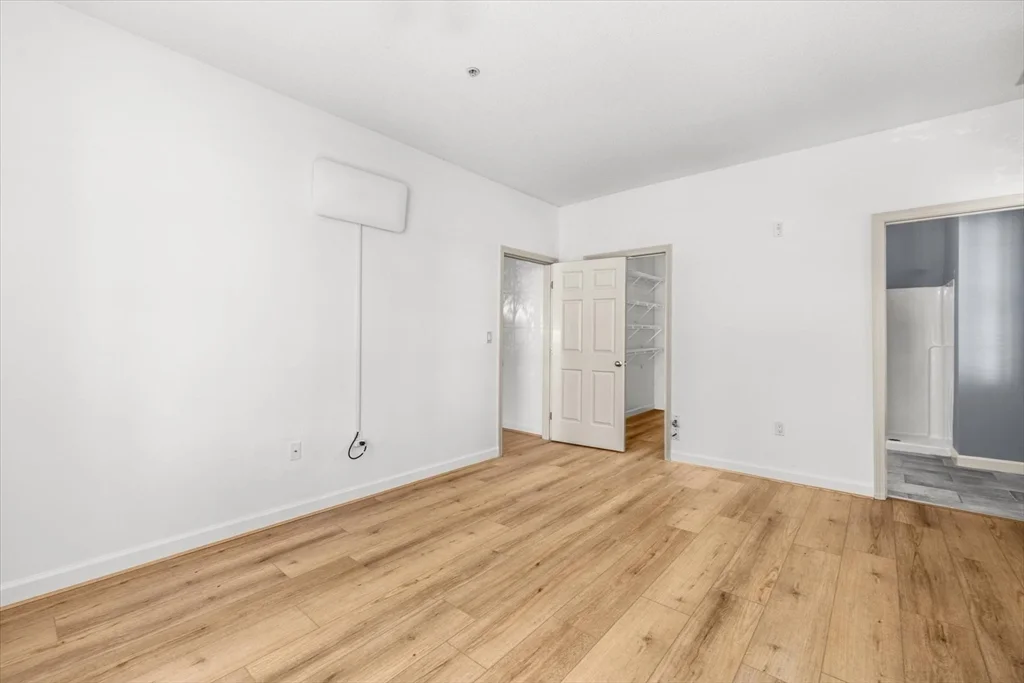 21 Hampshire Rd, Methuen