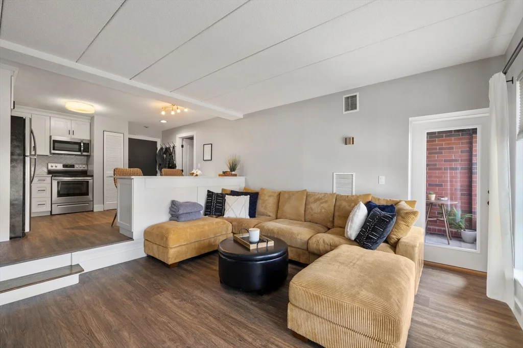 160 Burkhall St, Weymouth