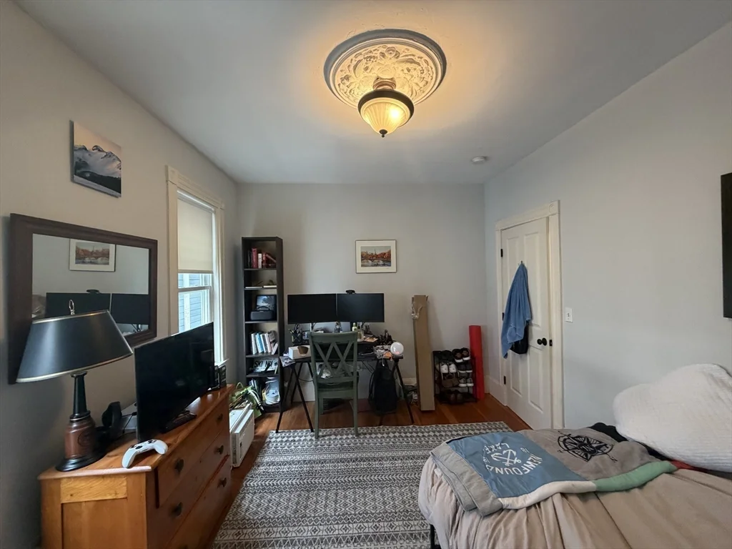 703 E 2nd St, South Boston