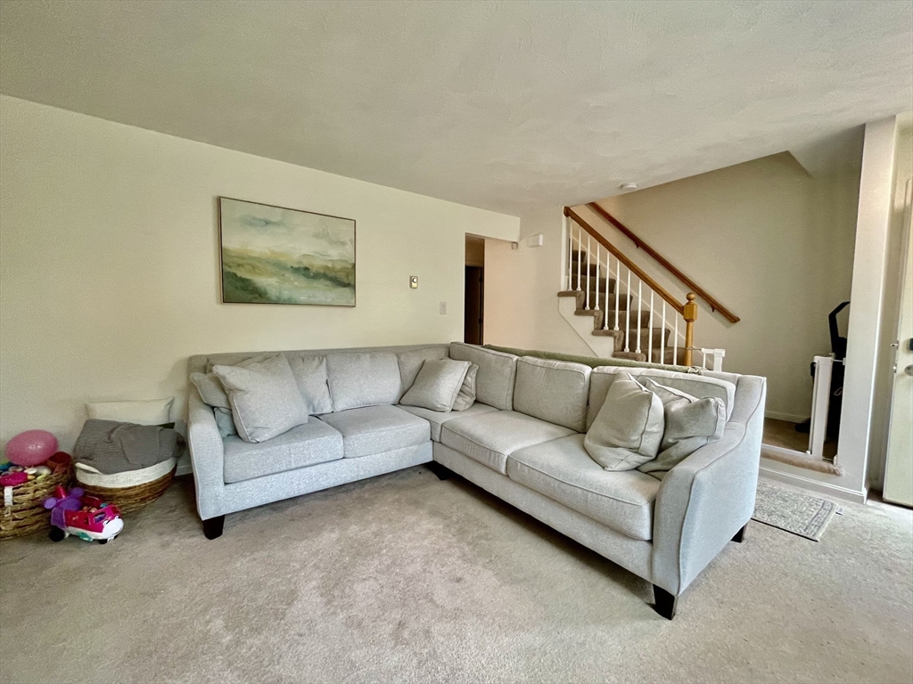 4 Erick Rd, Mansfield