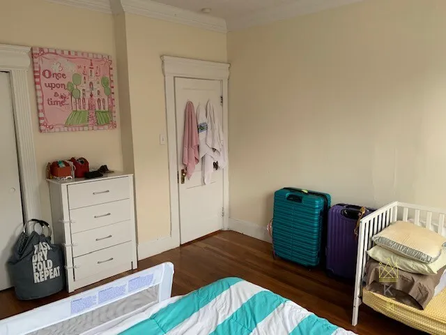 1957 Commonwealth Ave, Brighton