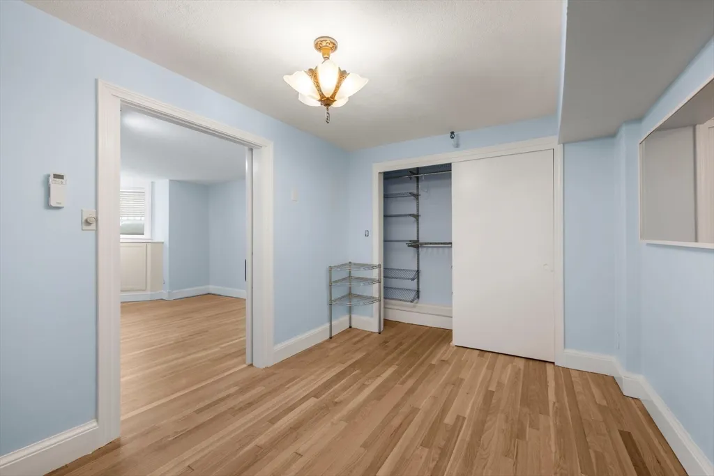 242 Beacon St, Back Bay