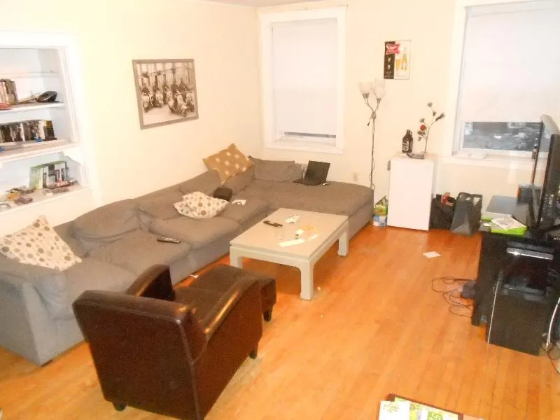 142 Davis Ave, Emerson Gardens