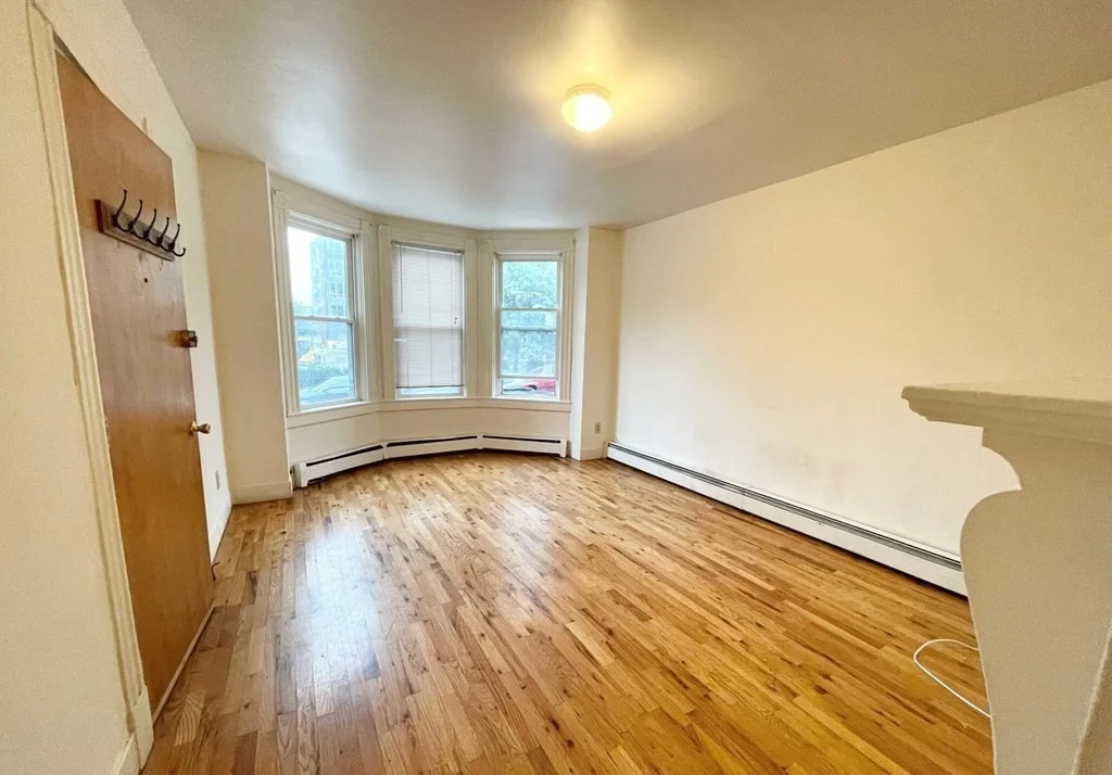 1574 Tremont St, Mission Hill