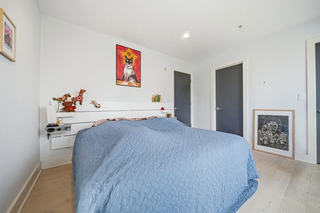 533 Cambridge St, Allston