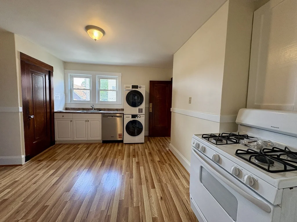 155-157 Hillside St, Mission Hill