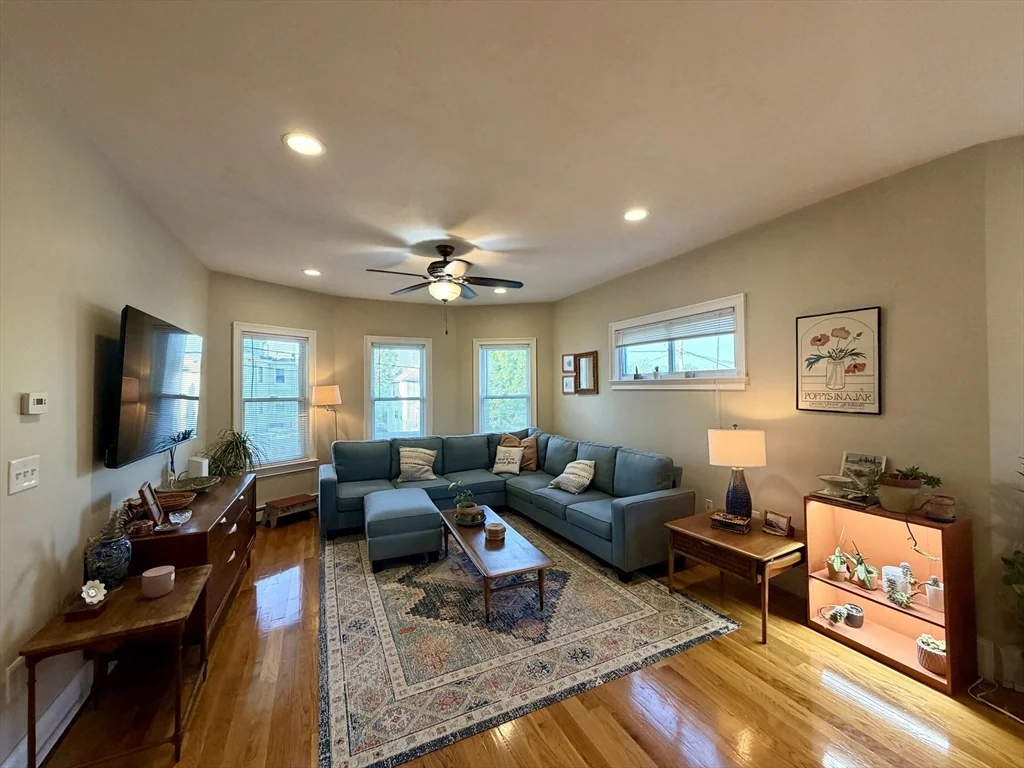 23 Bedford, Quincy