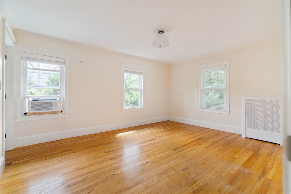 16 Chapin Rd, Newton Center