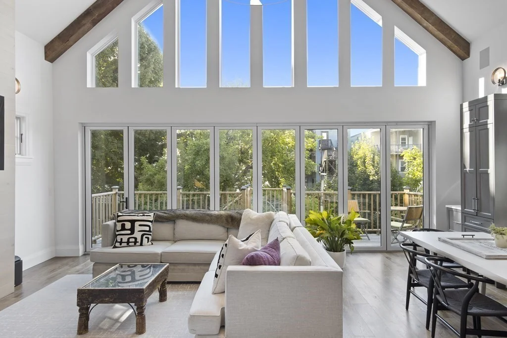 719 E 2nd St, South Boston