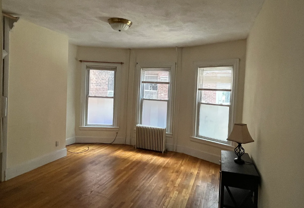 35 A Harvard St, Central Village