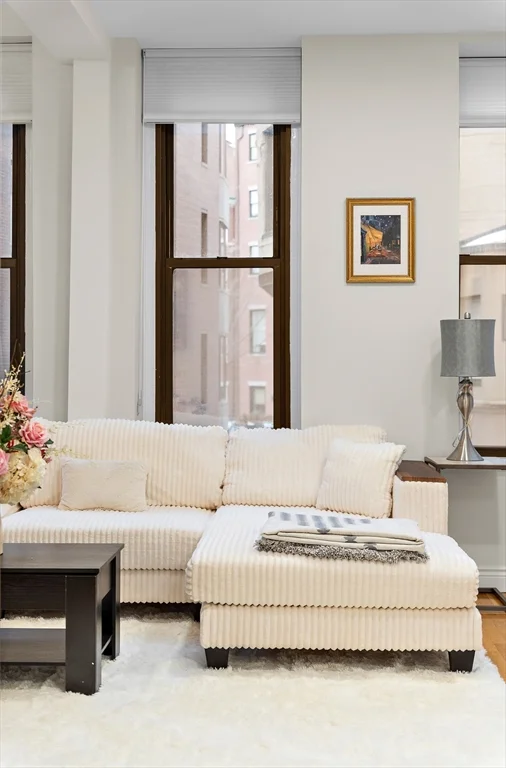 4 Charlesgate E, Back Bay