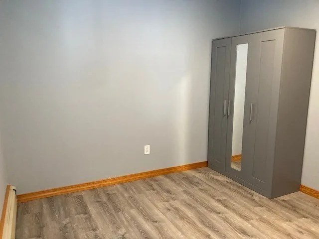 28 Lake St, Ward Two