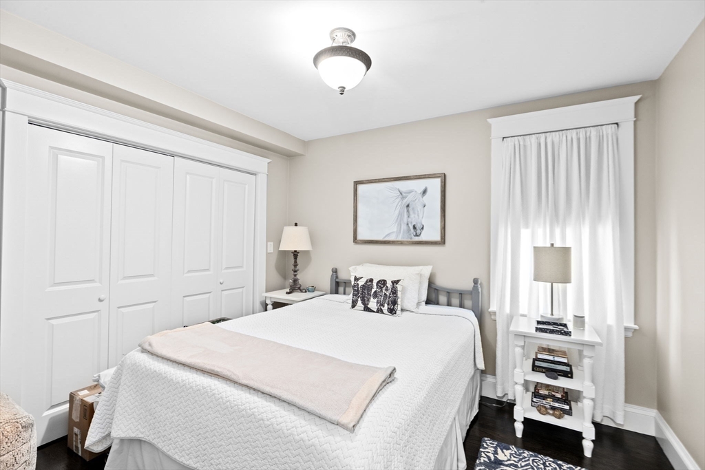 108-110 Elm St, Cohasset