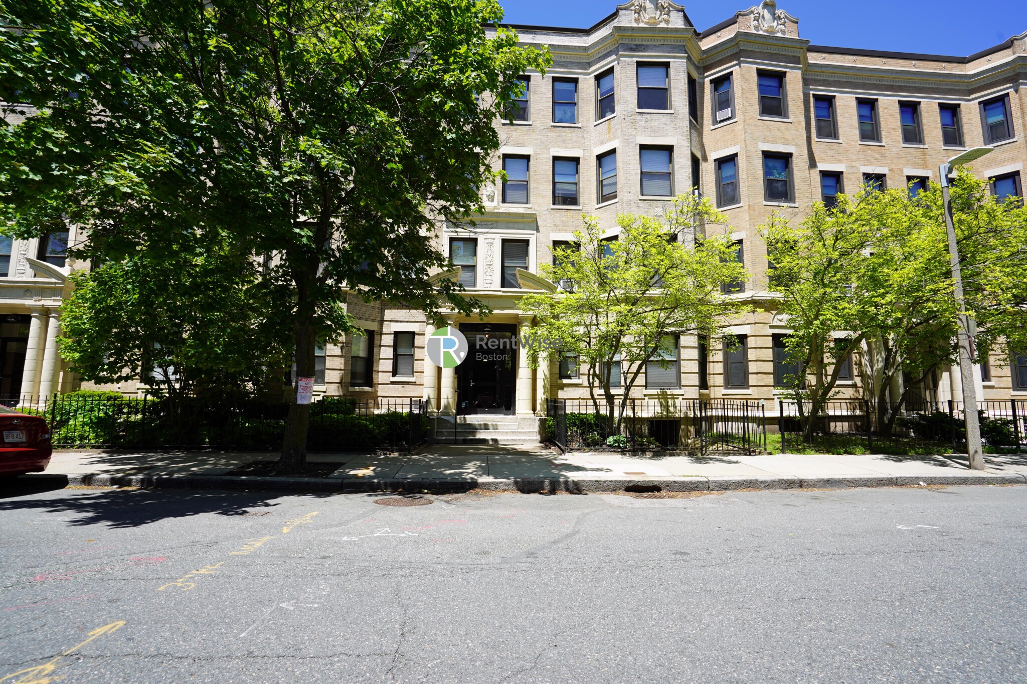 11 Peterborough St, Fenway