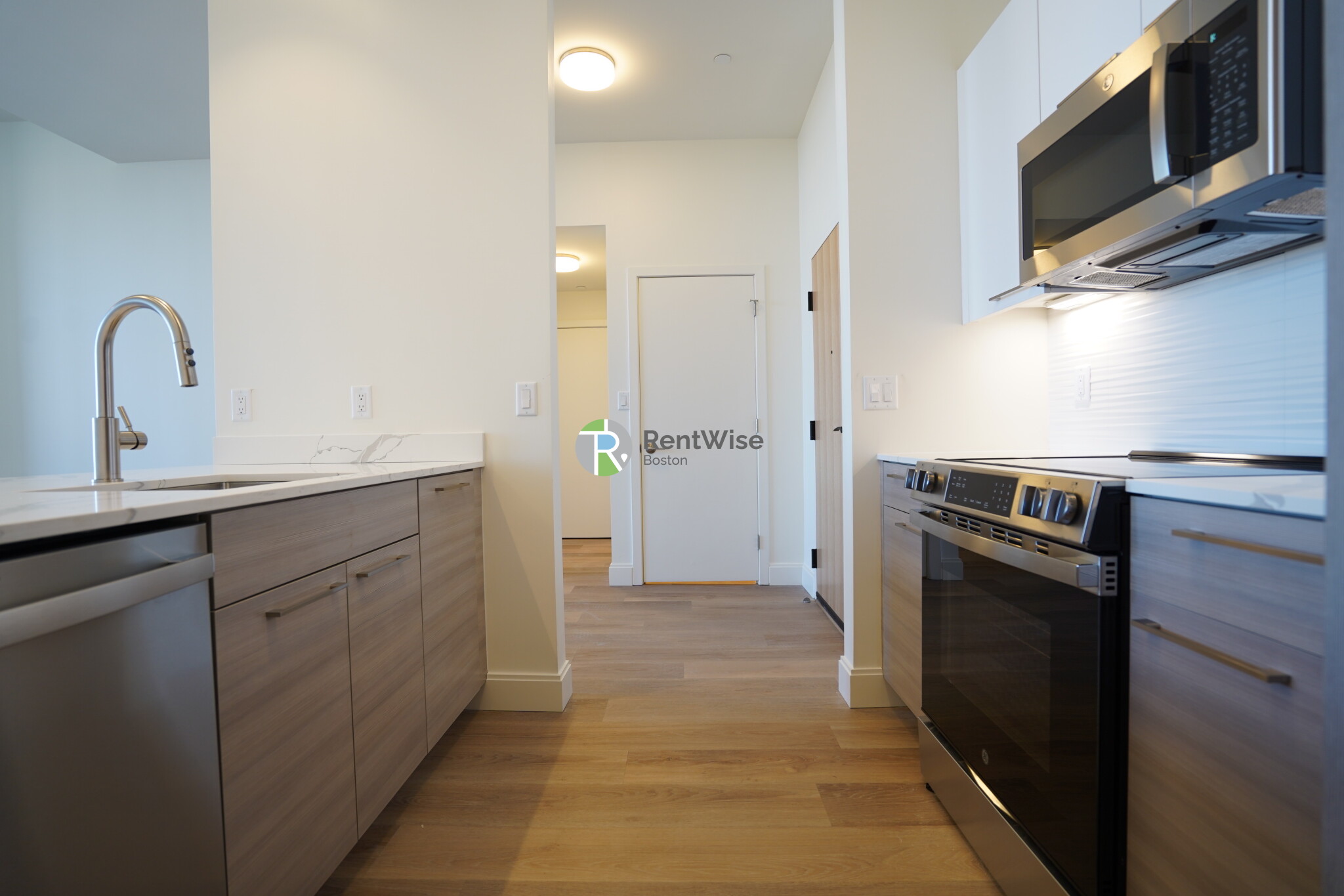 1079 Commonwealth Ave, Allston