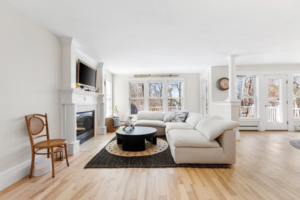 110 Clamshell Cove Rd, Cotuit