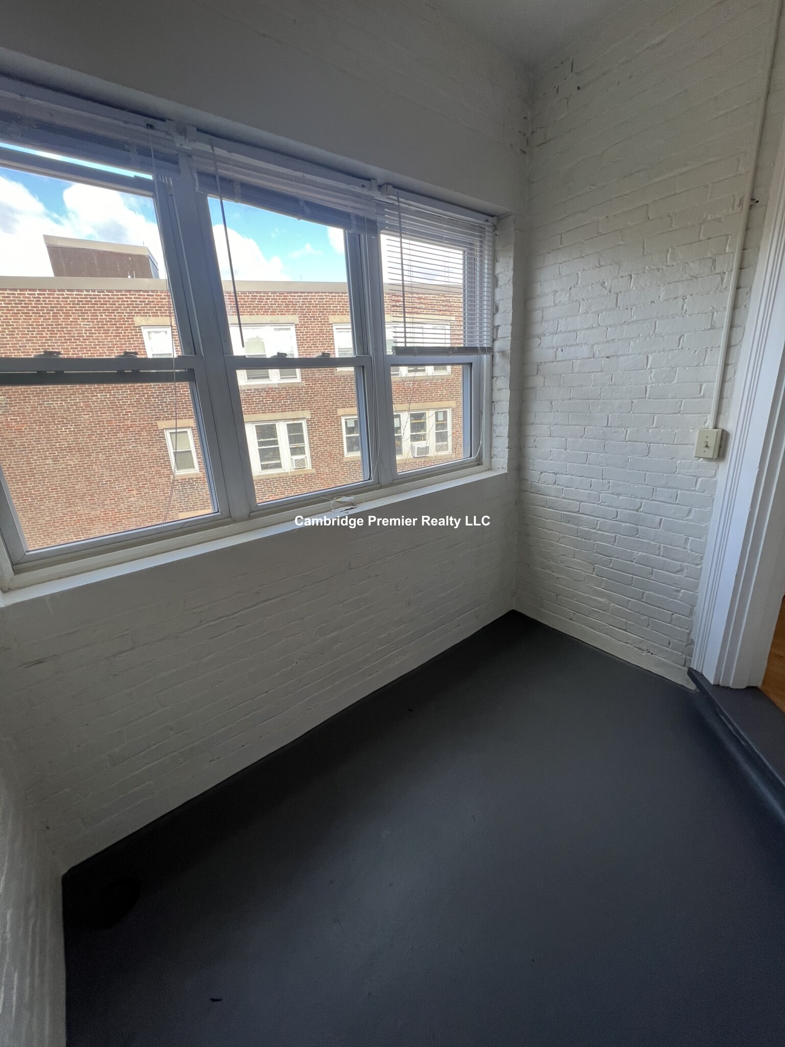 3 Linnaean St, Neighborhood Nine