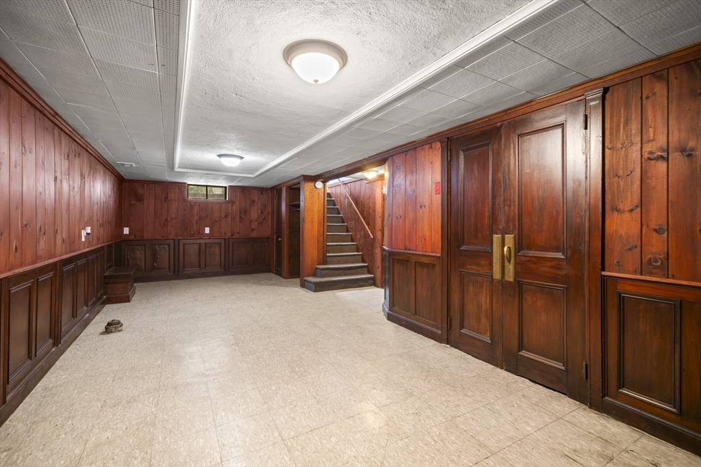 216 Dwight Rd, Springfield