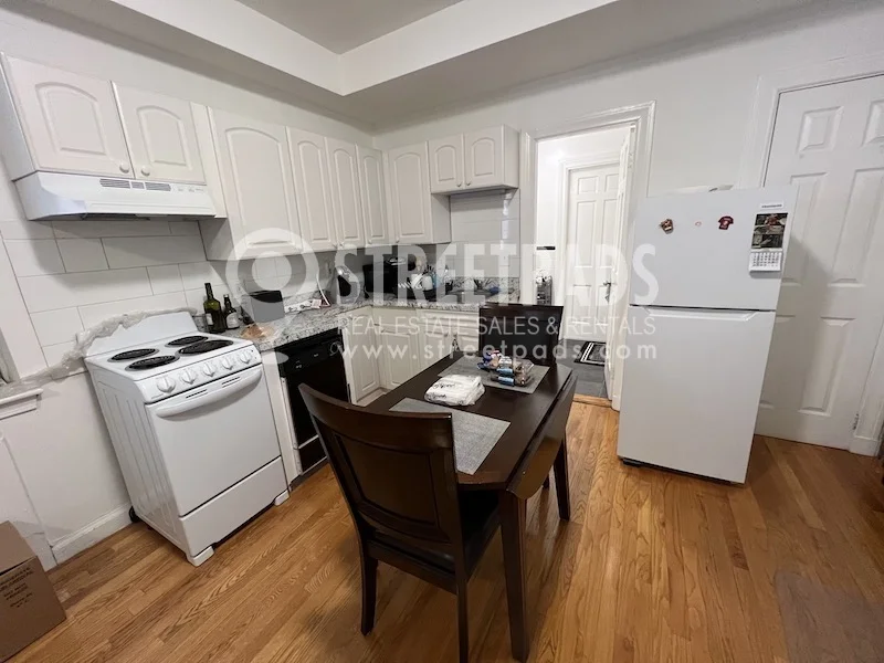 1163 Beacon St, Longwood