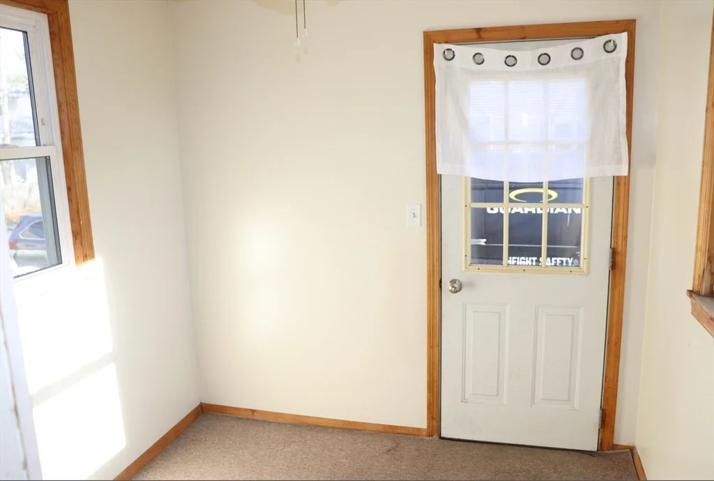 40 Baker Ave, Quincy