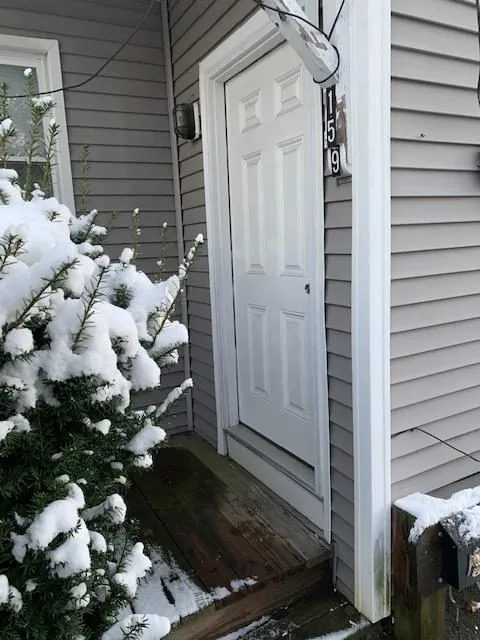 159 Grandview Ave, Wollaston