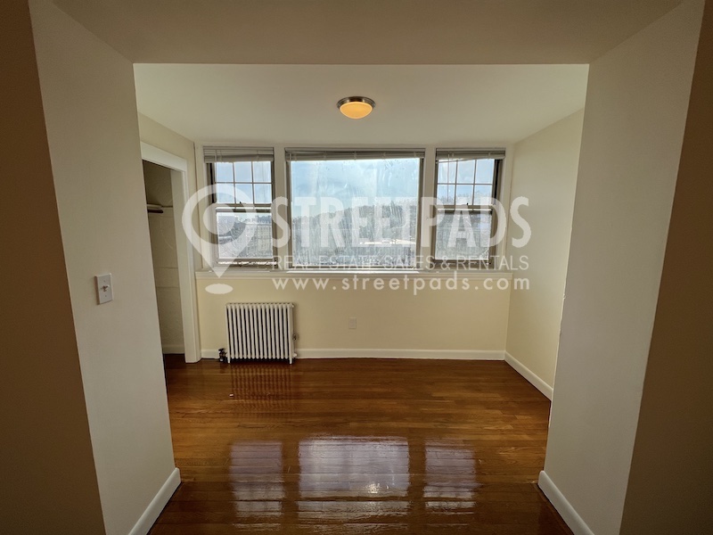 1315 Commonwealth Ave, Allston