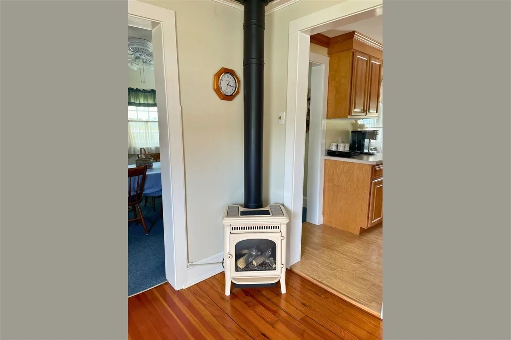 48 Angelica Ave, Mattapoisett