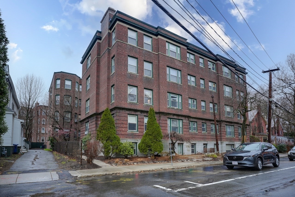 52 Garden St, Harvard Square