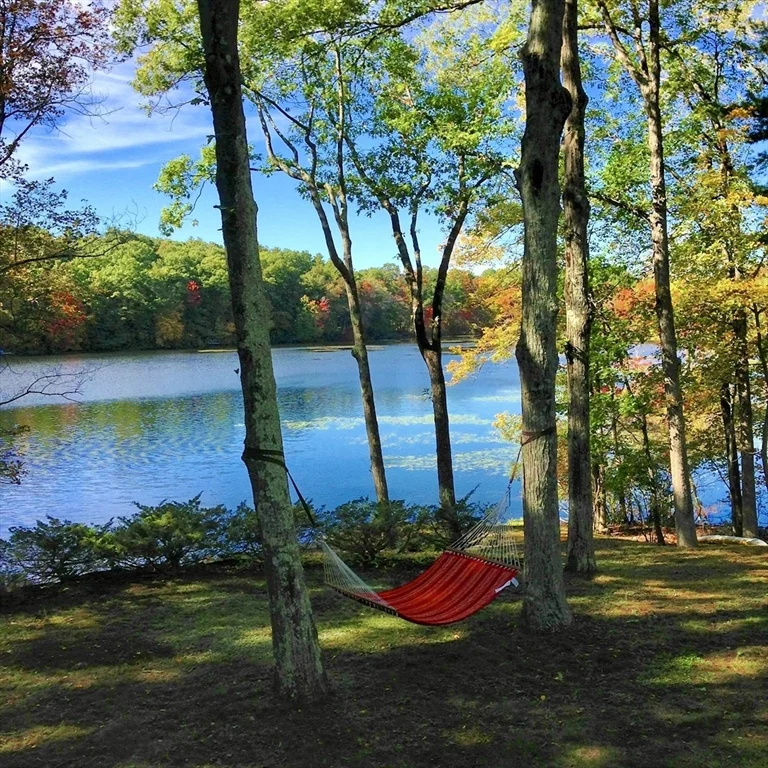 70 Beach St, Foxboro