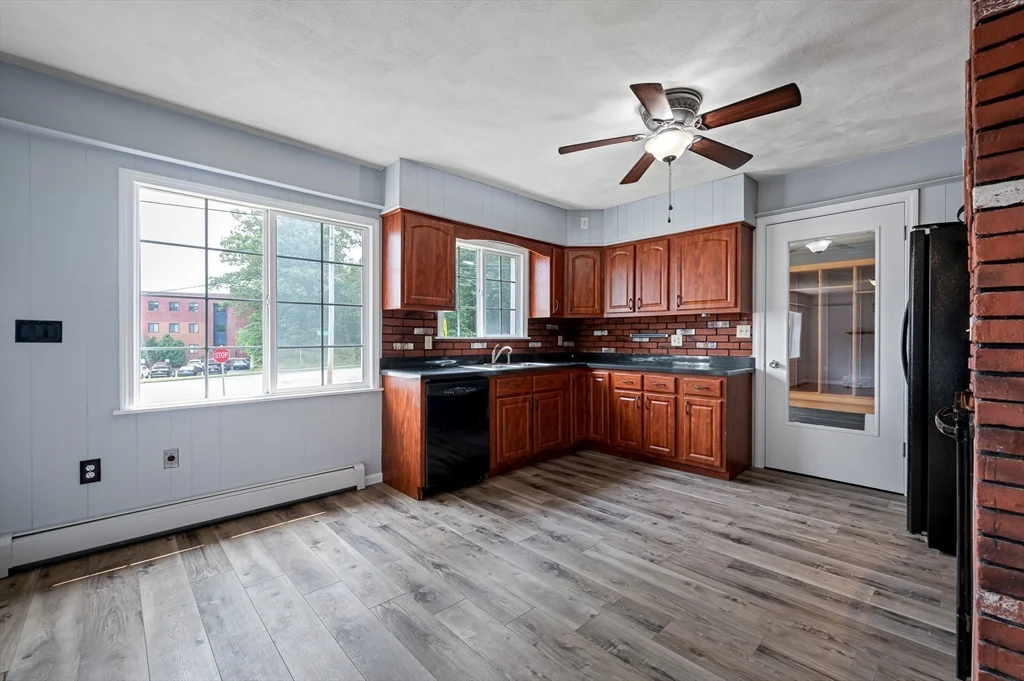 7 Pasadena Pkwy, Worcester