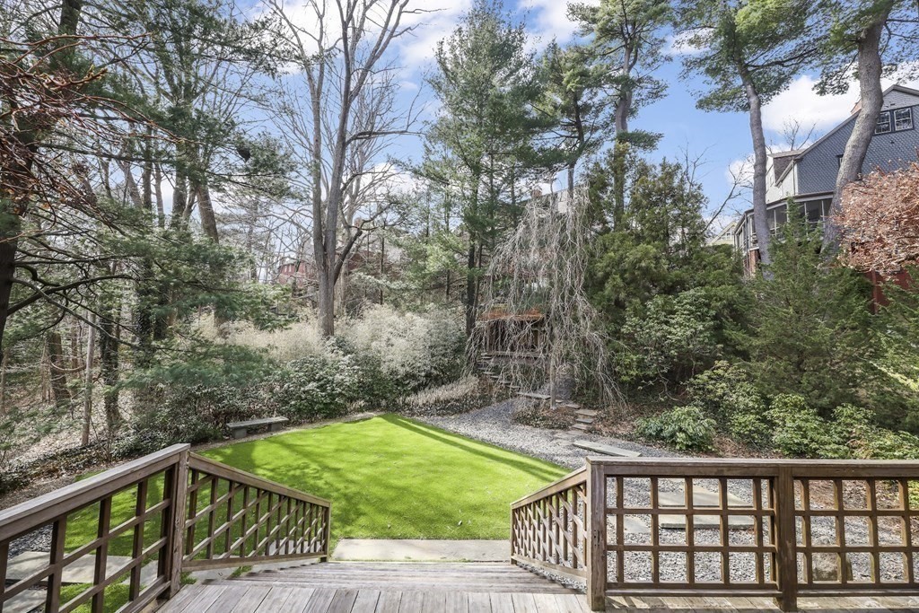 38 Cumberland Ave, Brookline