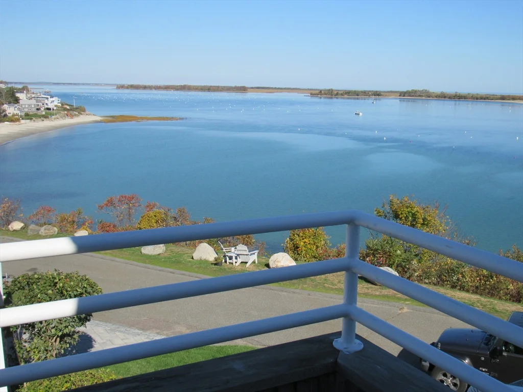 4 Cliff Rd, Little Neck