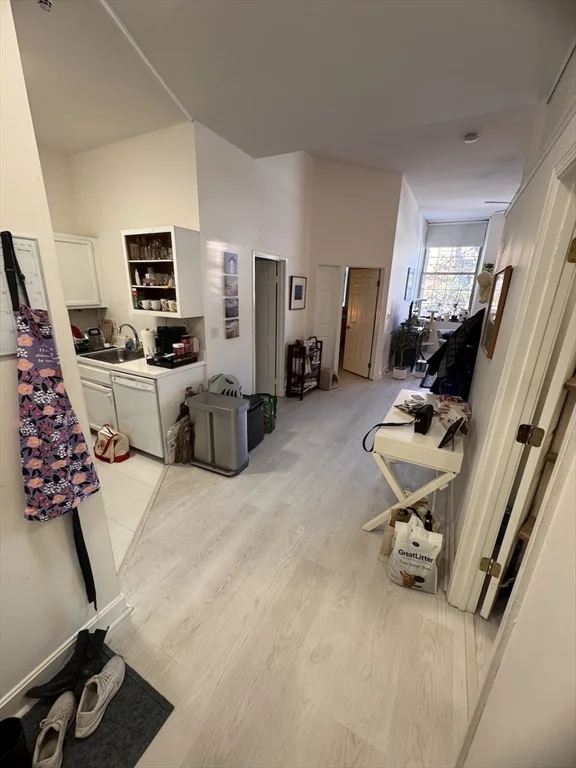 48 Forest St, Medford