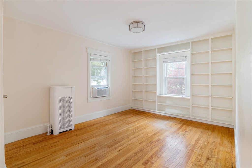 16 Chapin Rd, Newton Center