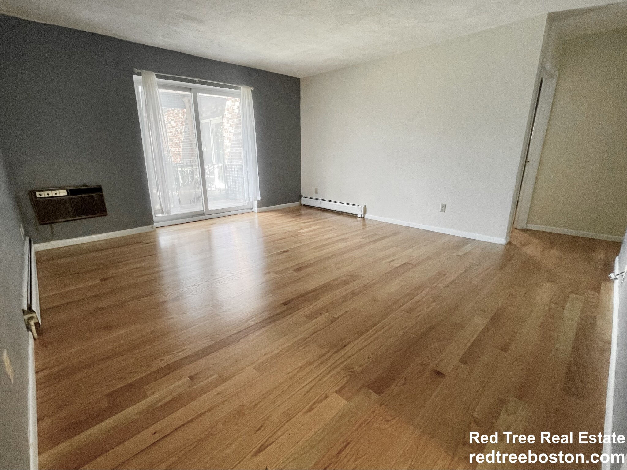 35 Westgate Rd, Chestnut Hill