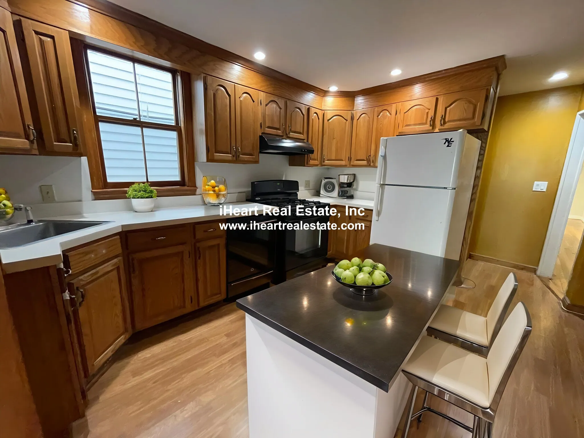 338 K St, South Boston