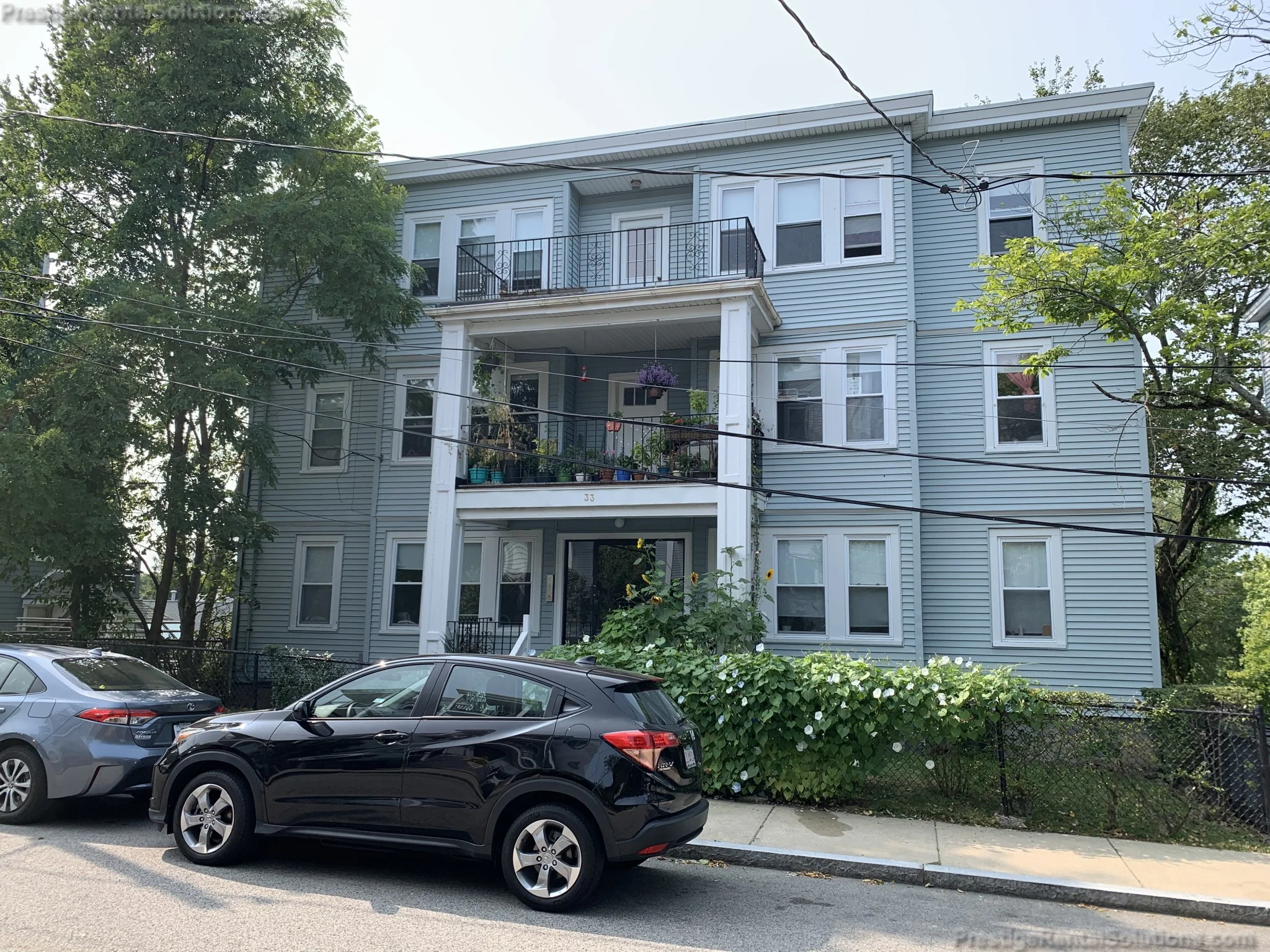 33 Lourdes Ave, Jamaica Plain