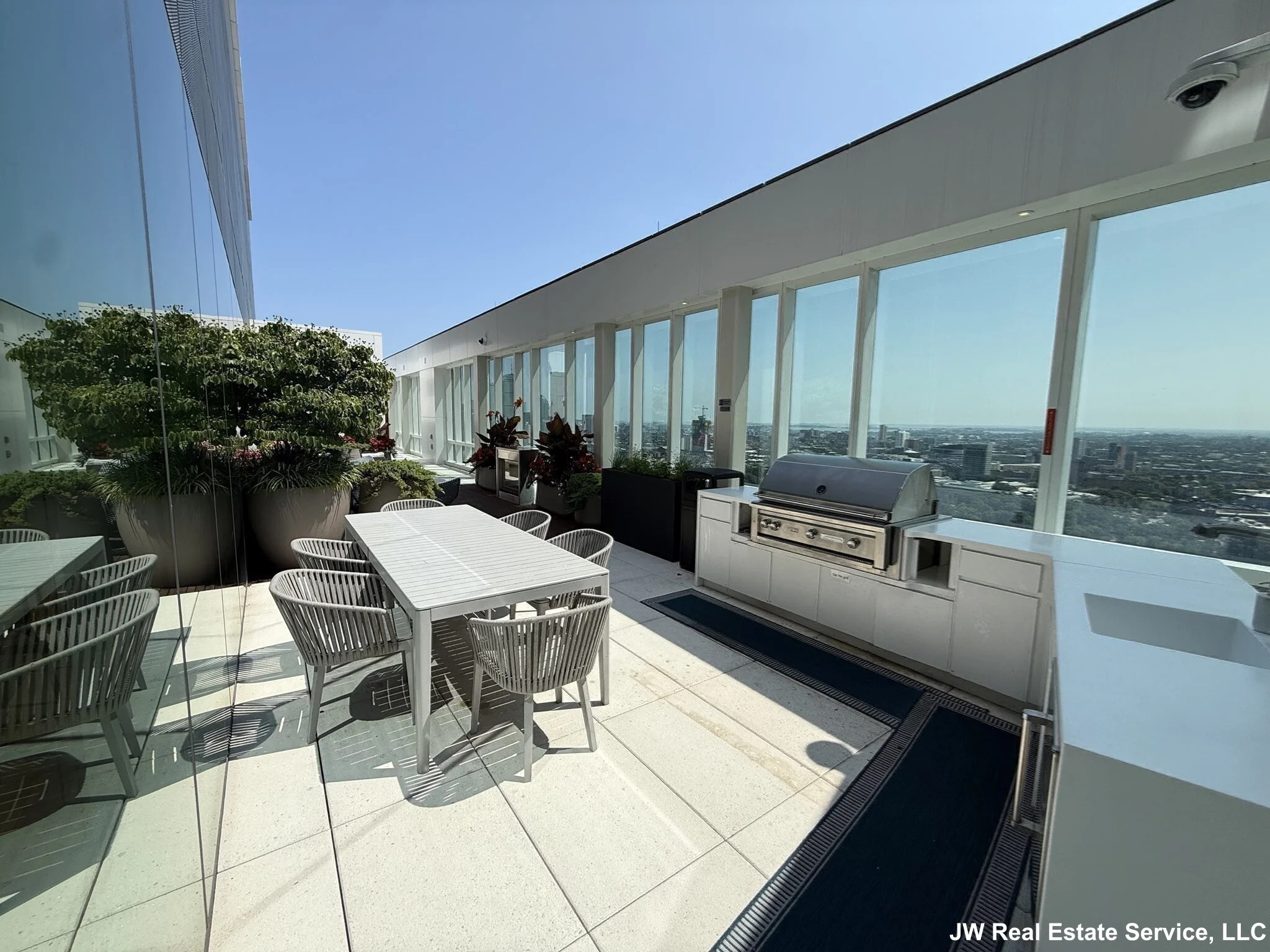 188 Brookline Ave, Fenway