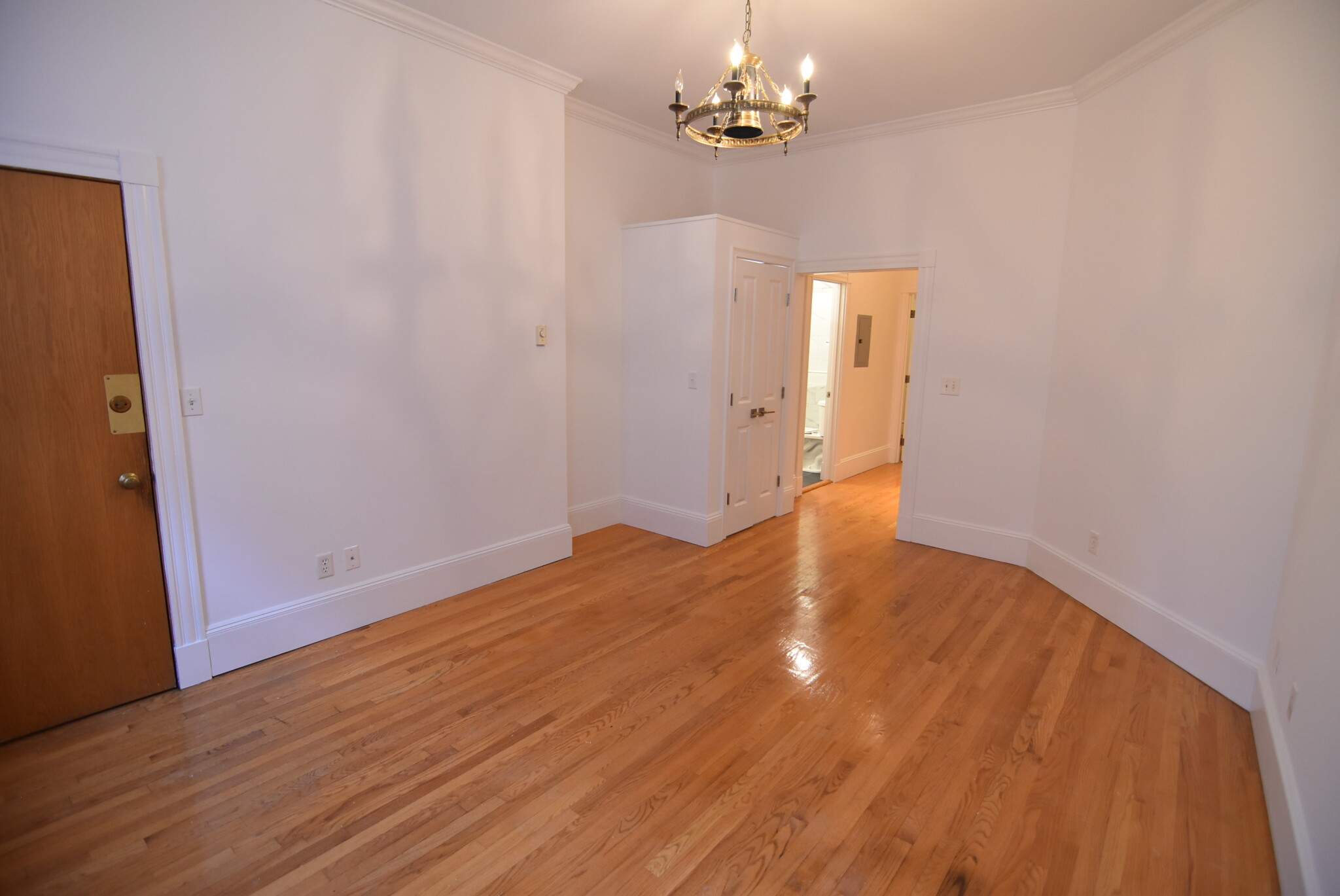 88 West Cedar St, Beacon Hill