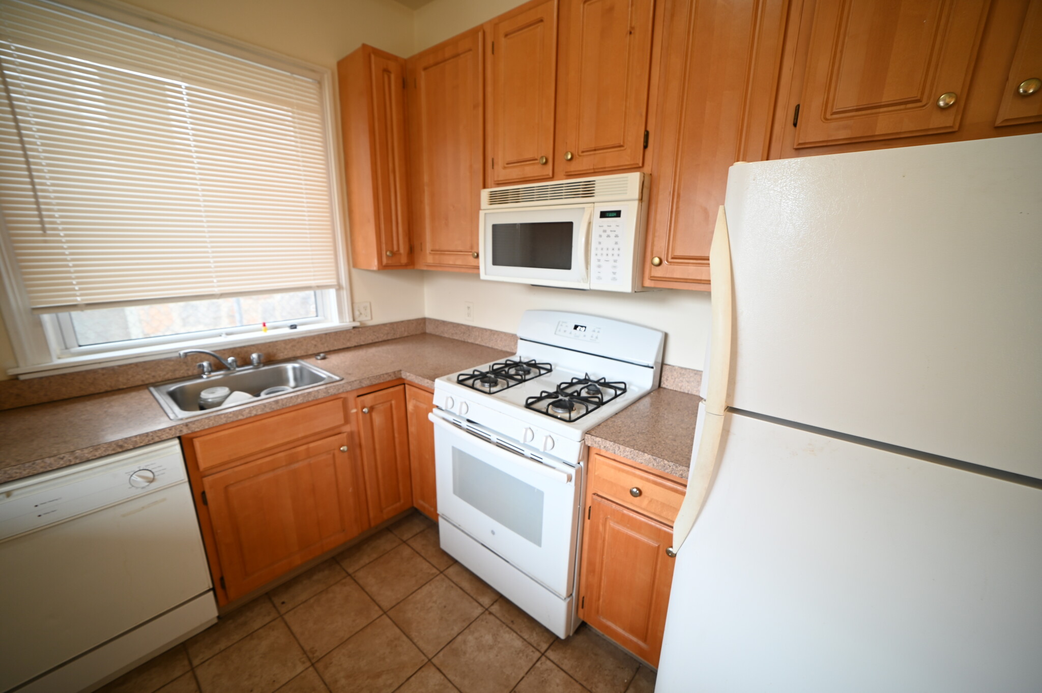 9 Gardner Ter, Allston