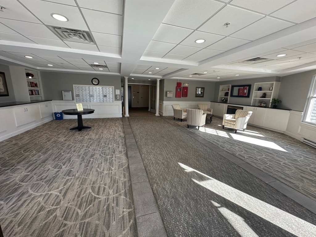 614 Pond St, Braintree