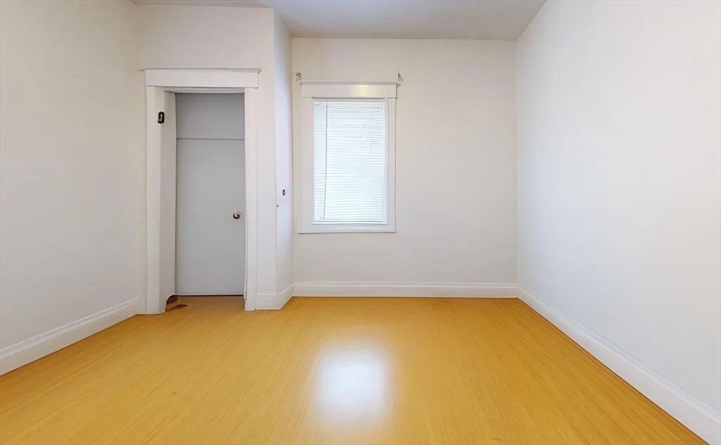 34 Saranac, Dorchester