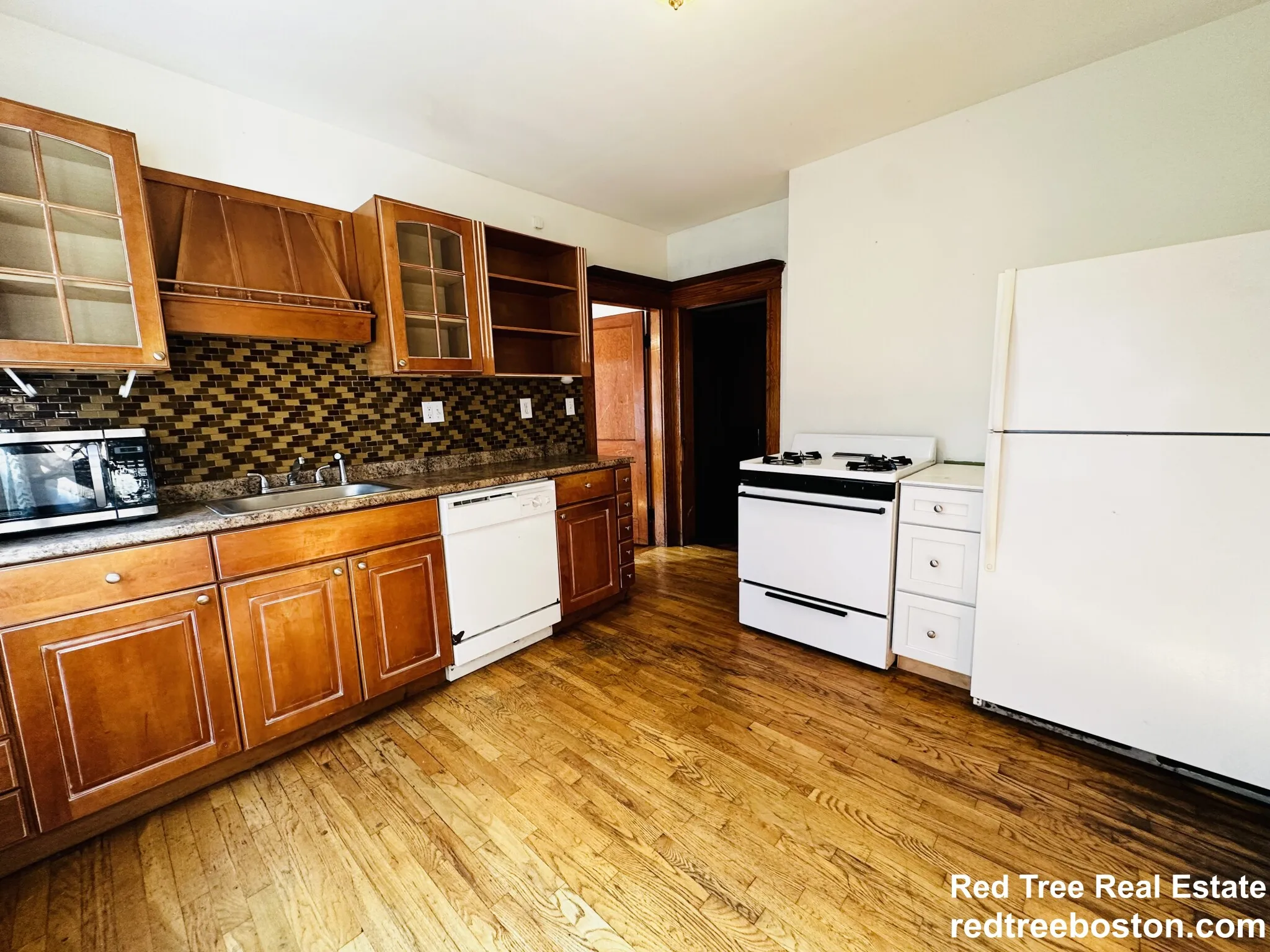 12 Saint Peter St, Jamaica Plain