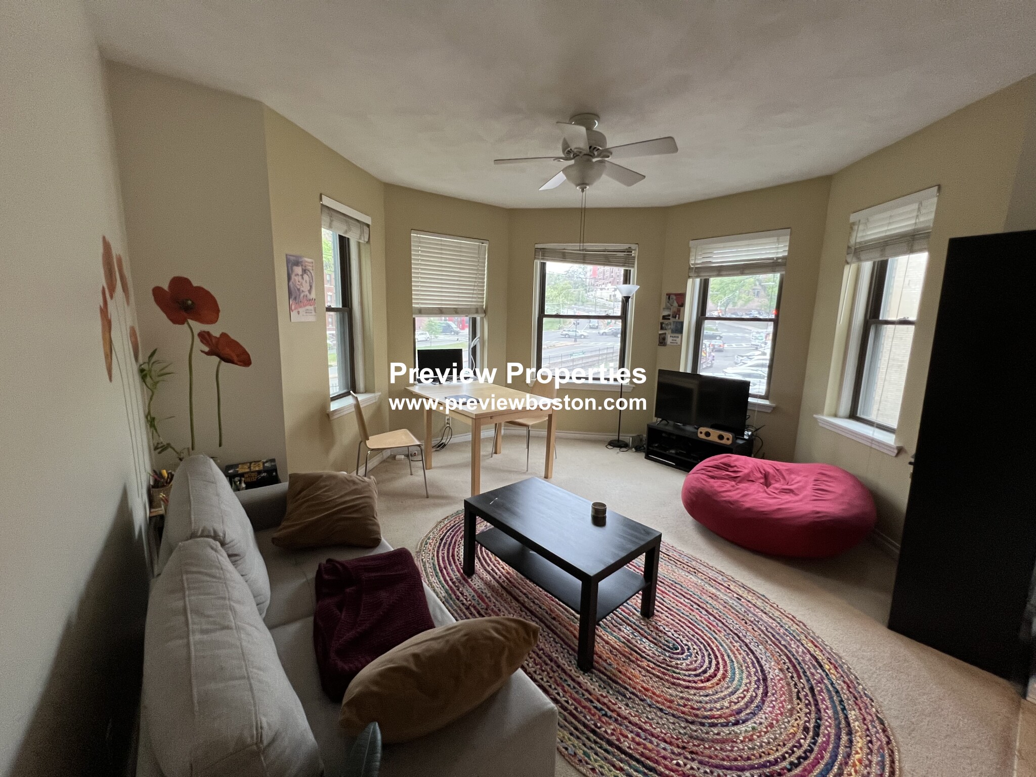 1427 Commonwealth Ave, Brighton